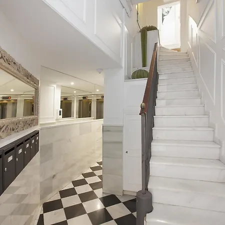 Apartment Enjoybcn Dali